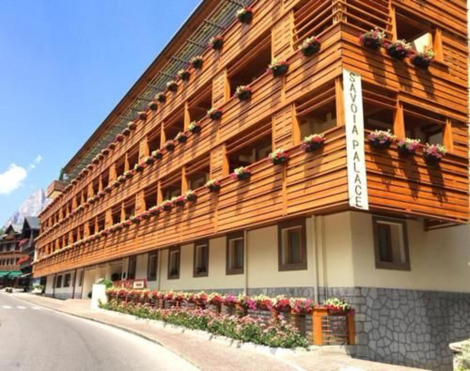 Radisson Residences Savoia Palace Cortina dʼAmpezzo Zewnętrze zdjęcie